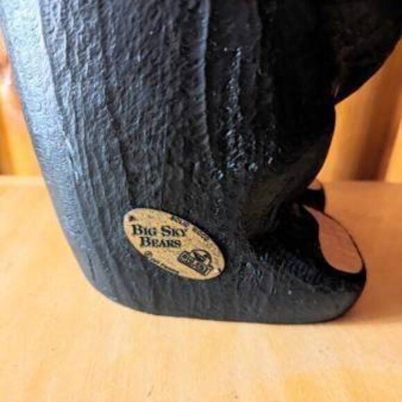 Big Sky Carvers Jeff Fleming Golfing Black Bear Pine Wood Bearfoots Sculpture - Picture 12 of 13